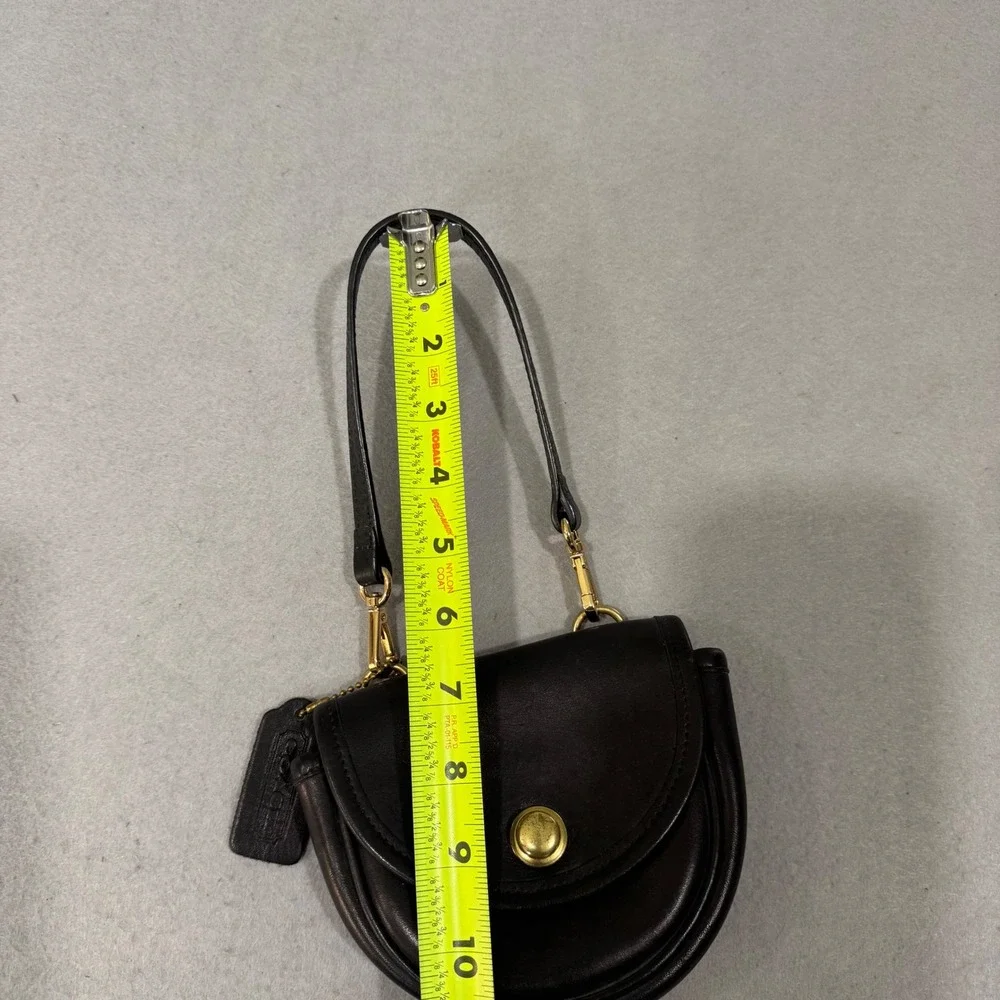 Coach Vintage Mini Bag Womens Black Leather Brass Turnlock 4MG-9826 USA Made